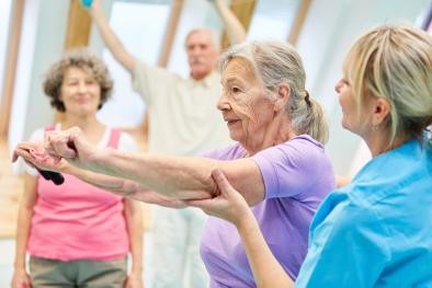 Seniors doing sports (link to the city's senior citizens' office)