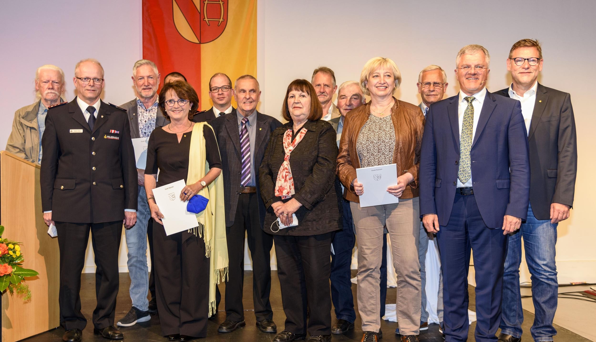 People on stage at the citizens' reception of the city of Rastatt