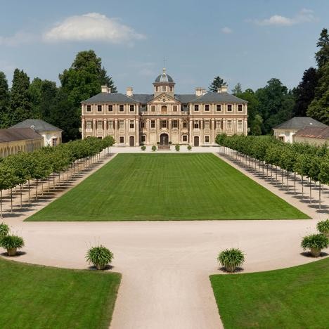 Außenansicht Schloss Favorite in Niederbühl-Förch