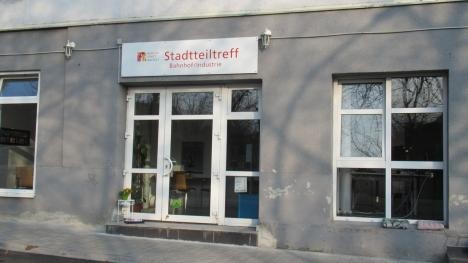 Vue du bâtiment de la rencontre de quartier - lien vers la page Gemeinwesenarbeit Bahnhof / Indurstrie