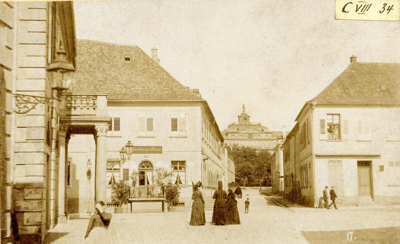Carte postale photographique de la fin du 19e siècle montrant une vue de l'auberge Blume à Rastatt, un lieu de rencontre pour les démocrates. Crédit photo : Archives de la ville de Rastatt
