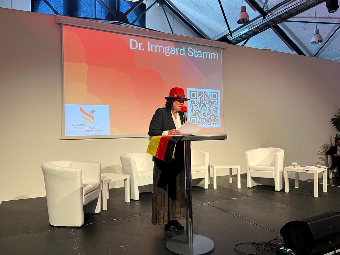 Conférence du Dr Irmgard Stamm, présidente de l'association historique de Rastatt, dans le manège