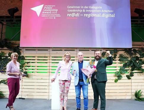 Gruppenfoto beim Public Leadership Award in Berlin