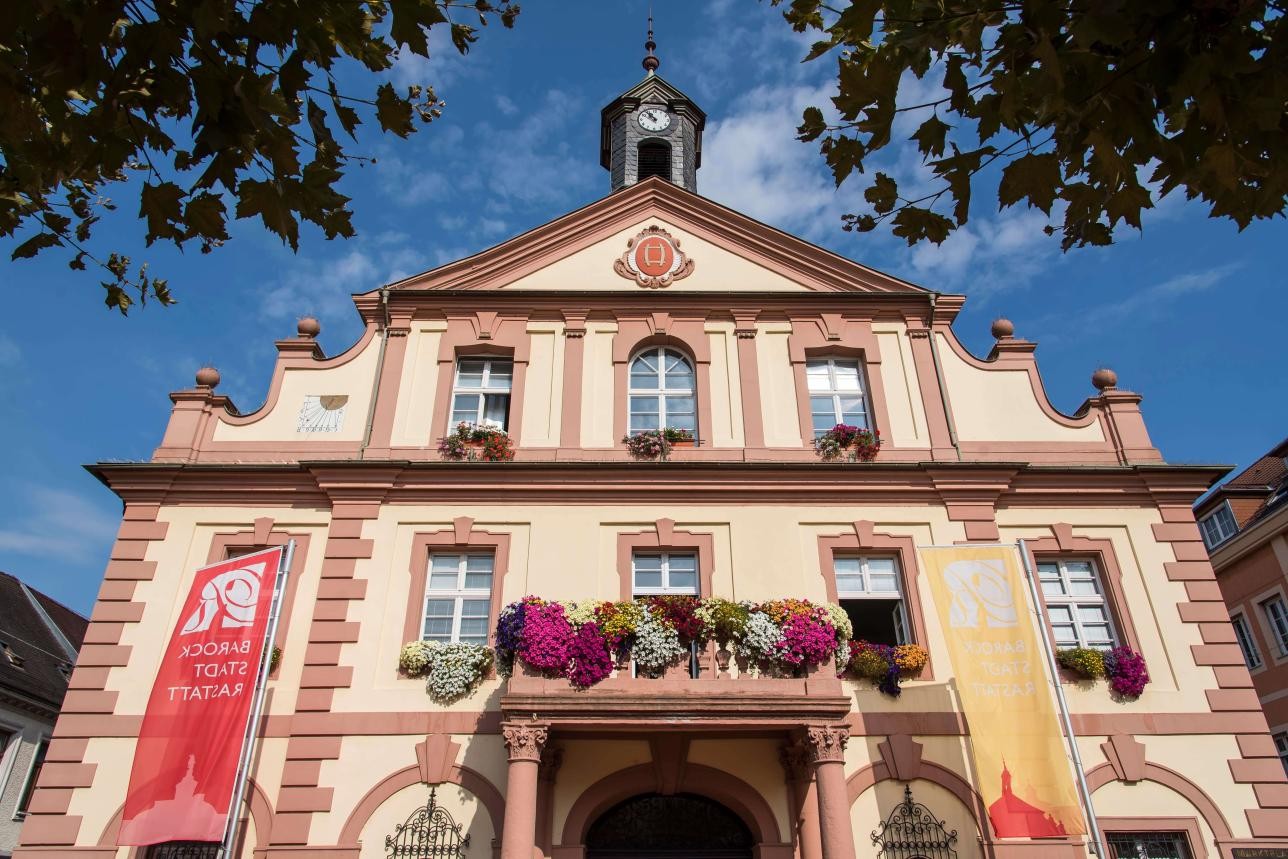 Exterior photo of the historic town hall at the market place in Rastatt