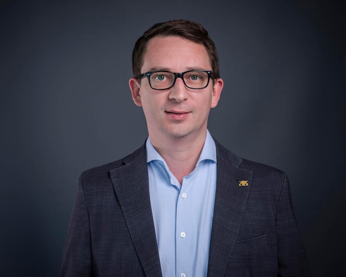 Porträtfoto Jonas Weber, Fraktionsvorsitzender SPD (MdL)