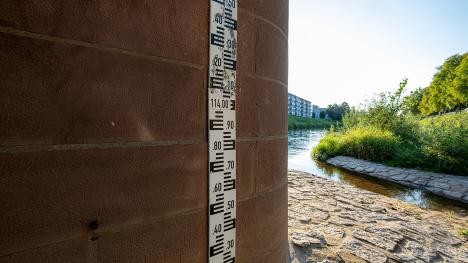 Indicateur de niveau d'eau au pont de l'ancre à Rastatt