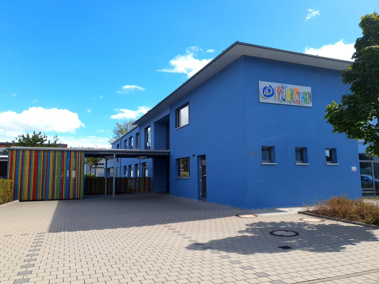 Entrance of the day care center Pünktchen Rastatt