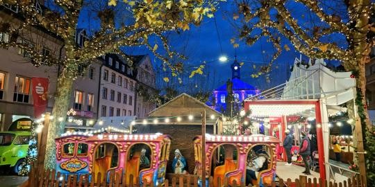 Weihnachtsmarkt_Kindereisenbahn Abenddämmerung_Foto Stadt Rastatt_Isabelle Joyon_2021