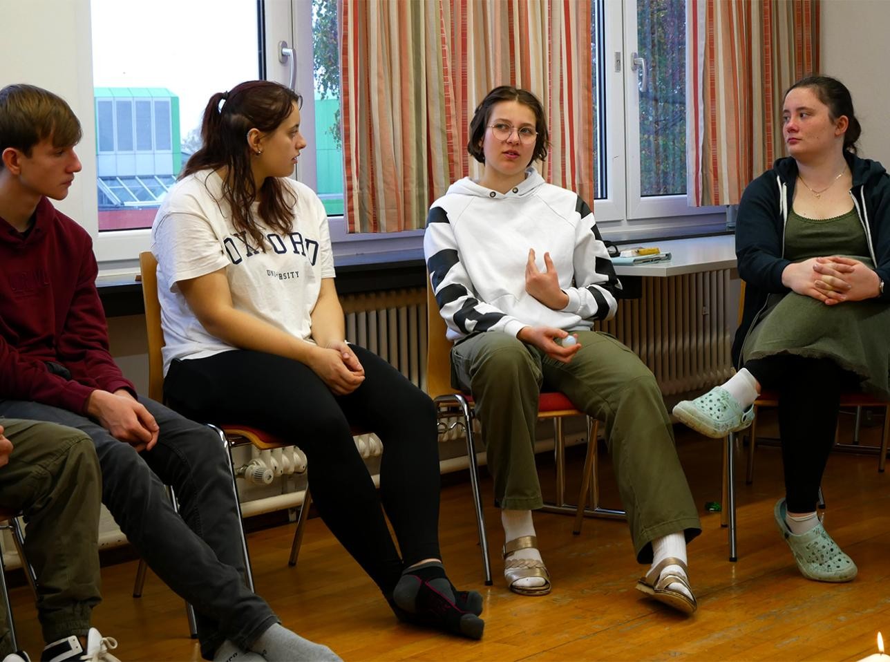 Les jeunes lors de la session de dialogue