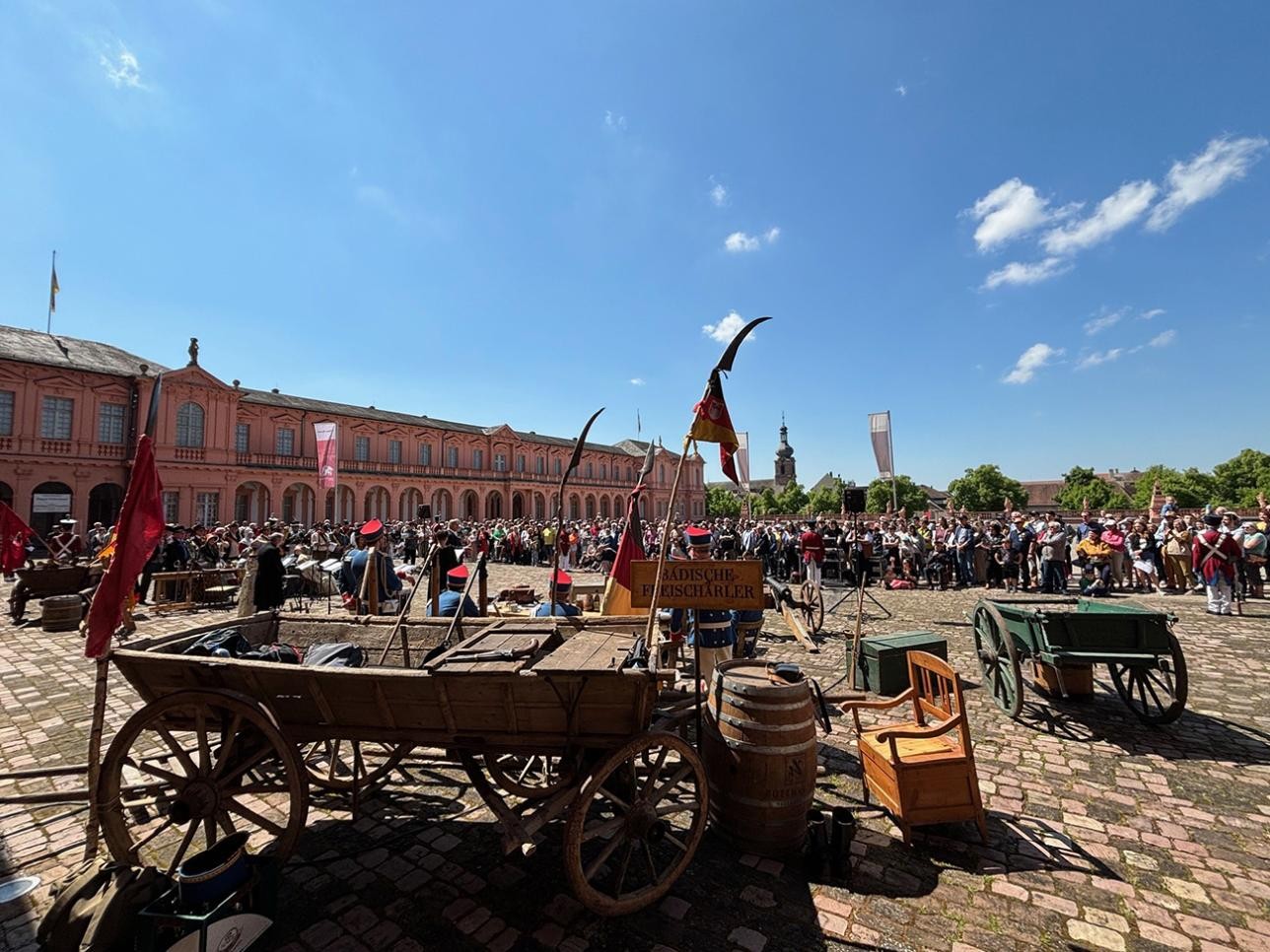 Blick auf das Publikum beim Schauspiel "Zeitreise in die Badische Revolution 1849"