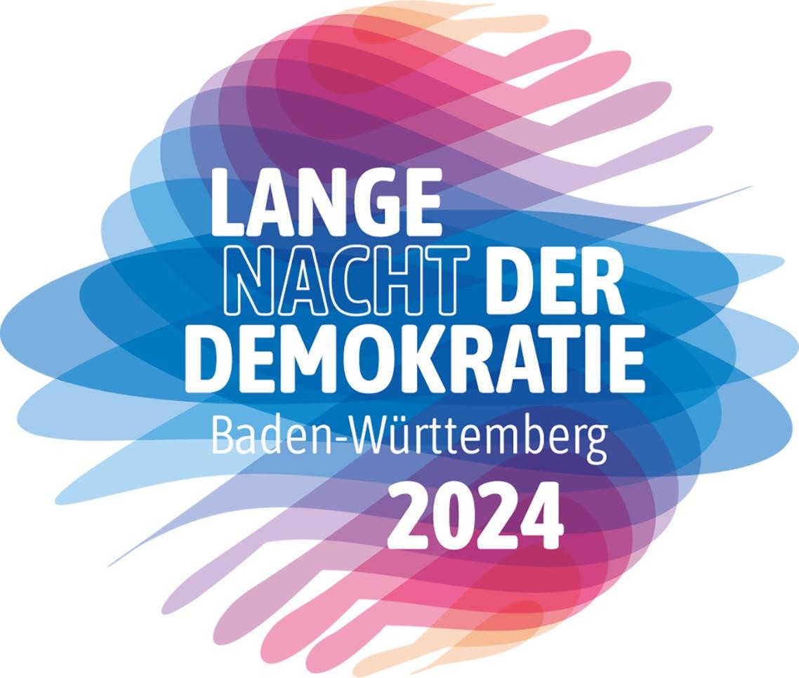 Logo avec la mention "Lange Nacht der Demokratie Baden-Württemberg 2024" (longue nuit de la démocratie du Bade-Wurtemberg 2024)