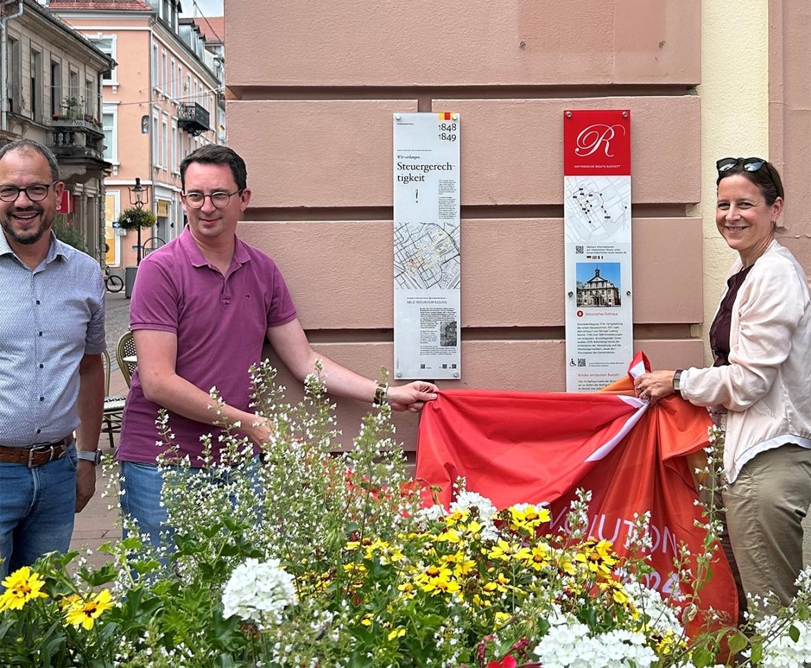 OB Monika Müller avec les présidents de groupe Mathias Köppel et Jonas Weber