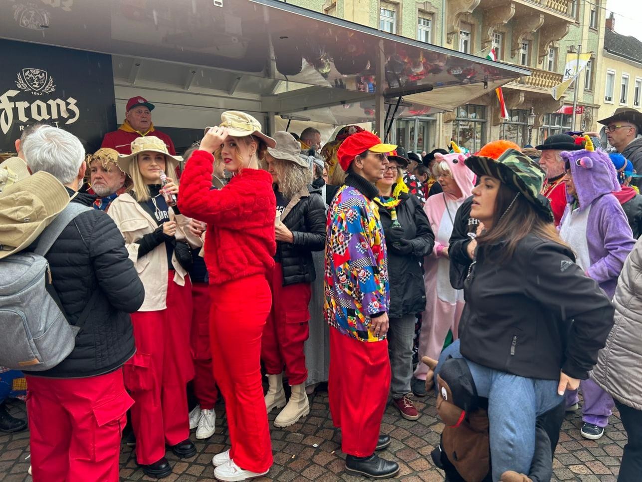 Fastnachter auf dem Marktplatz