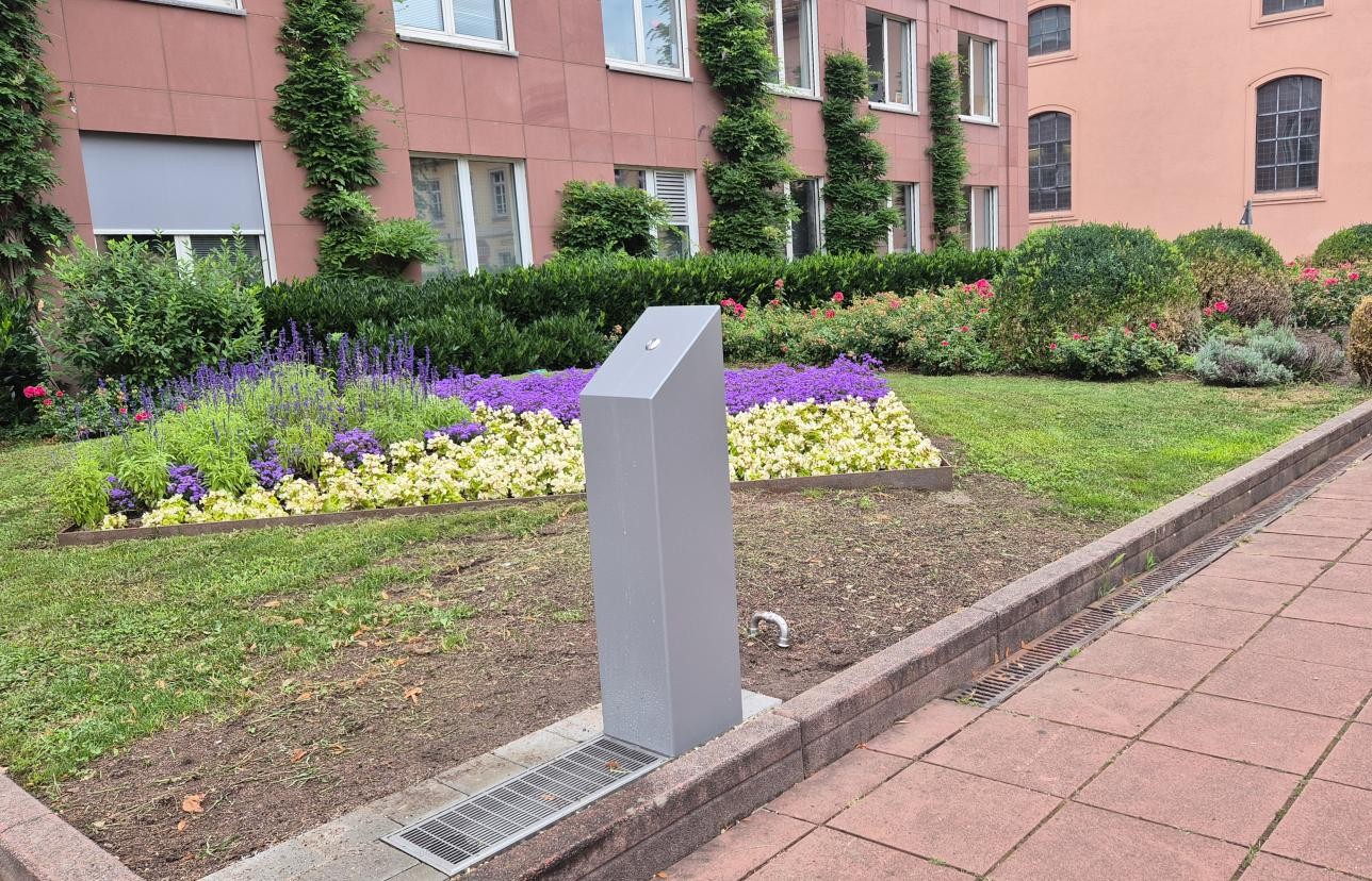 Trinkwasserbrunnen vor dem Rathaus Herrenstraße in Rastatt
