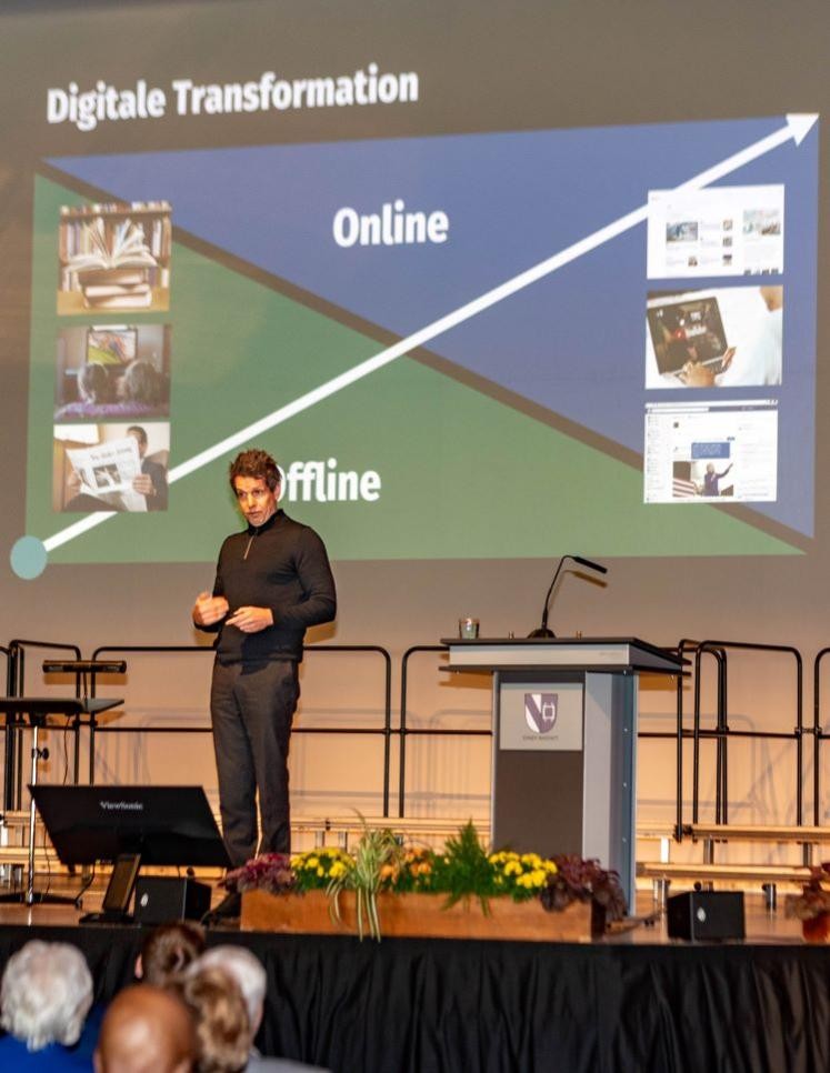 Prof. Dr. Martin Andree auf der Bühne