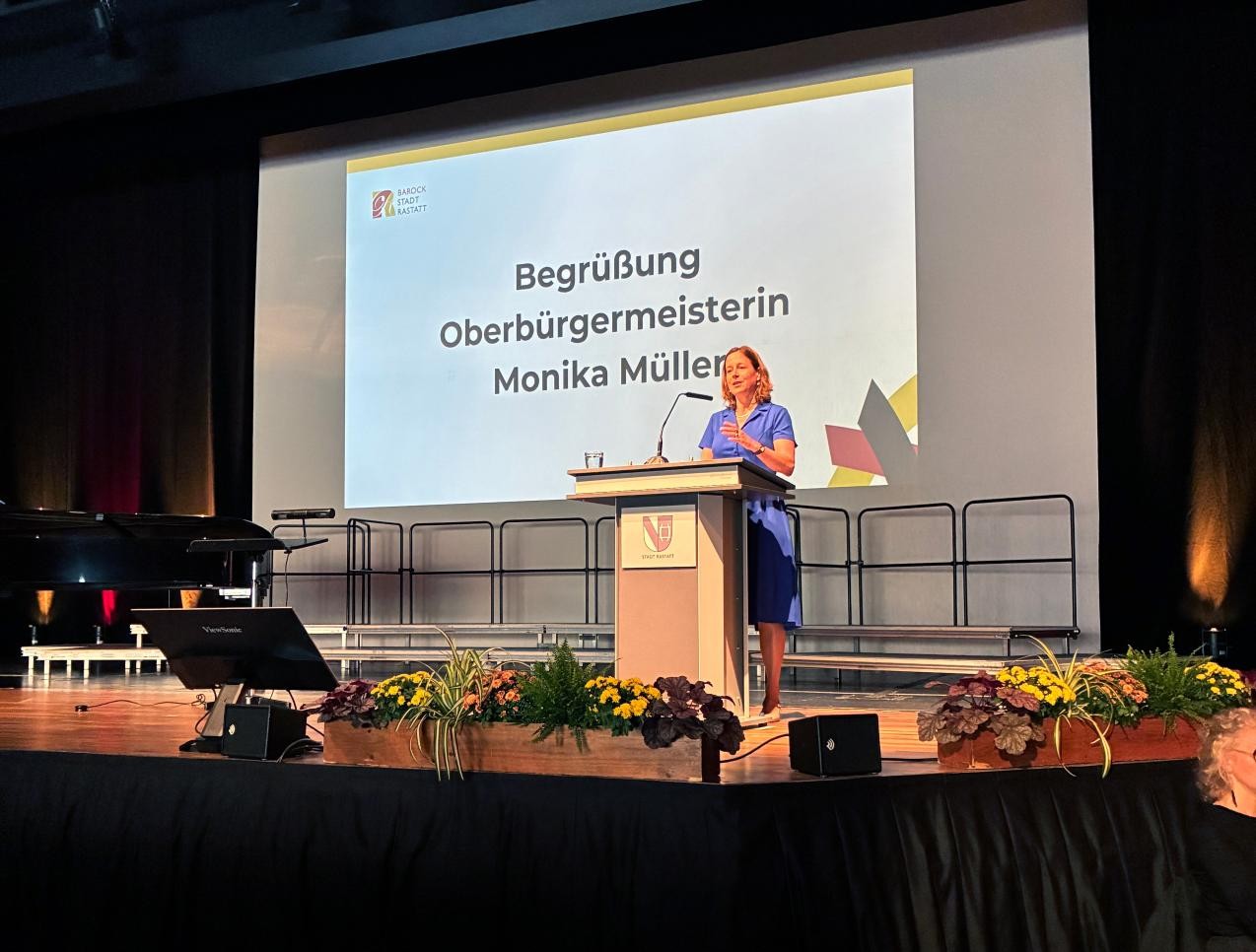 Oberbürgermeisterin Monik Müller bei Ihrer Rede