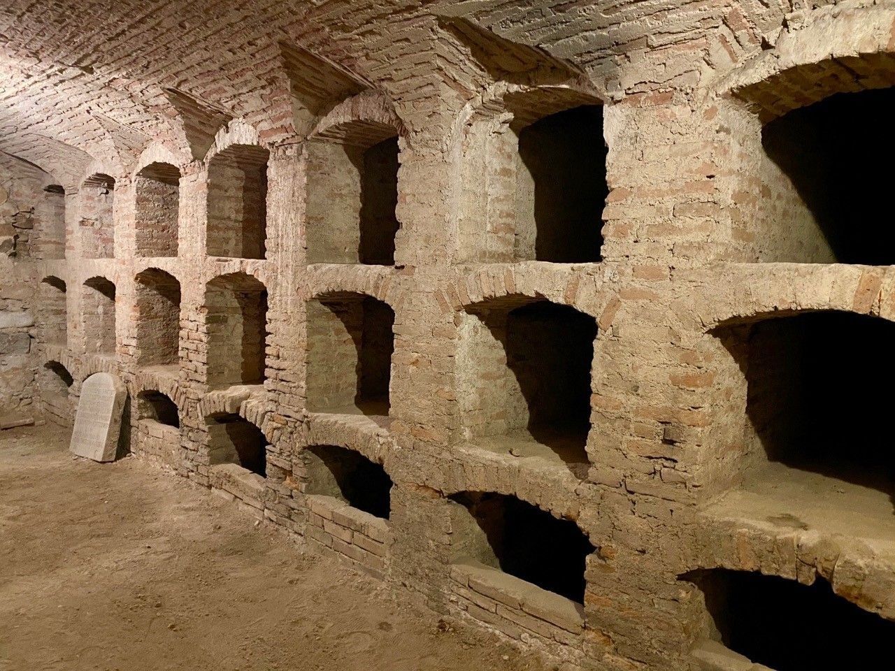 Blick in die Franziskanergruft in der evangelischen Stadtkirche Rastatt.